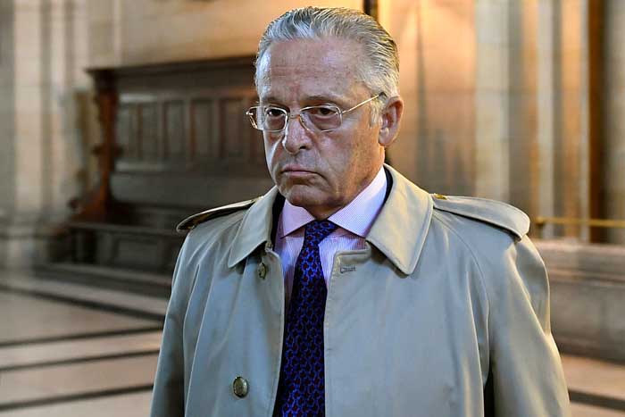 Guy Wildenstein caught on camera.